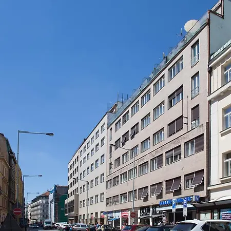 Jt's Opletalova Str. Apartment